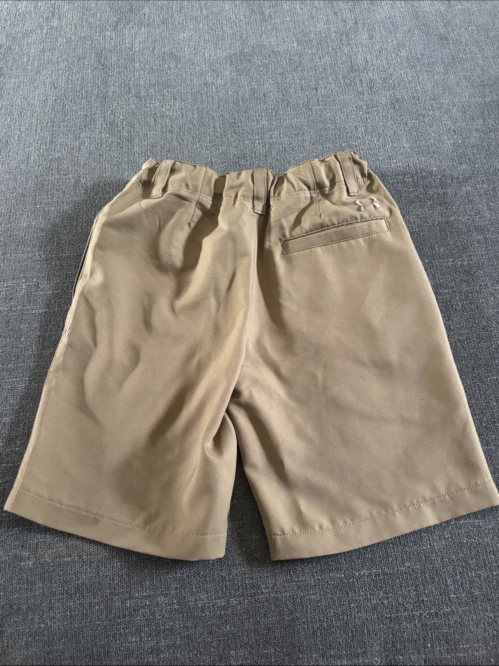 Under Armour Boys Tan Athletic Shorts - Picture 3 of 3